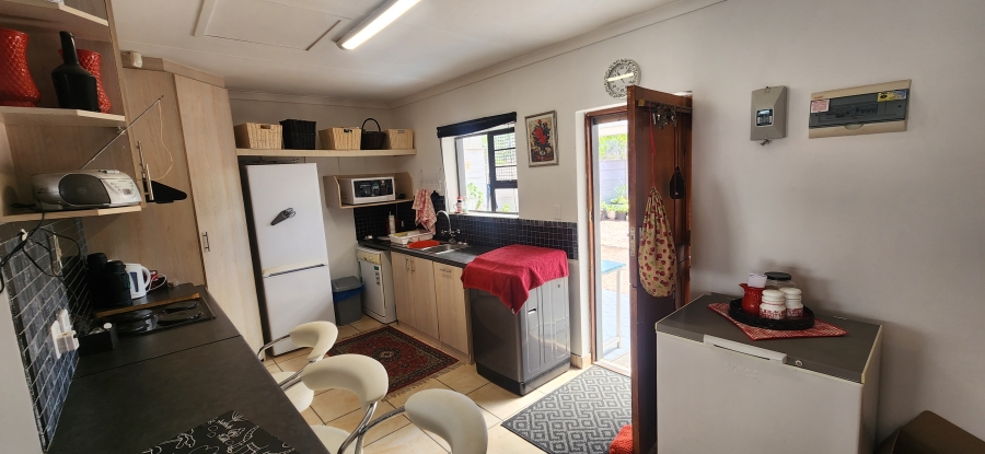 6 Bedroom Property for Sale in Dana Bay Western Cape